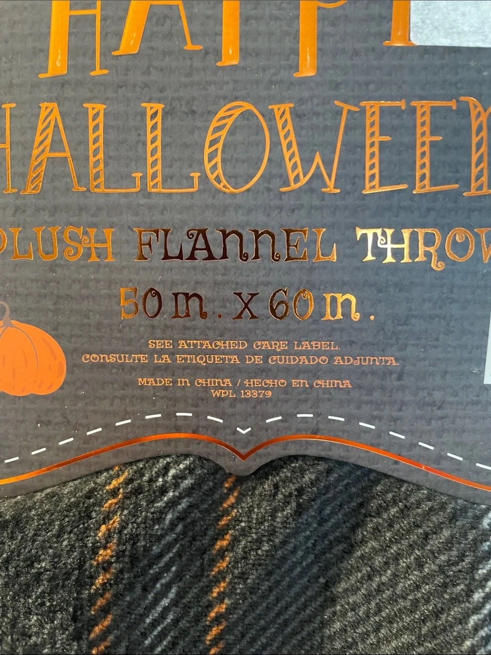 RAMALLAH TRADING CO RT 1916 DESIGNER’S COLLECTION PLUSH HALLOWEEN THROW BLANKET